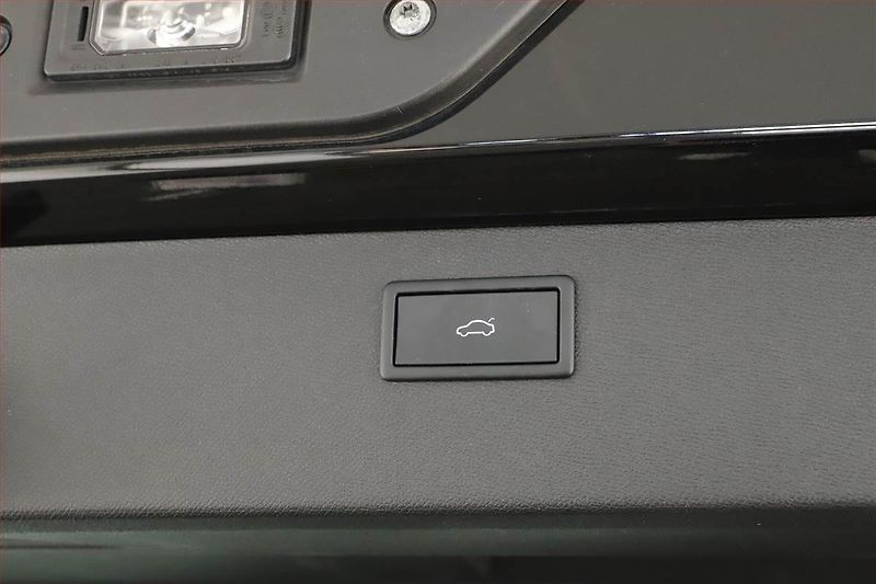 Cupra Formentor (2024) 1.4 e-Hybrid VZ - fotka 17 z 21