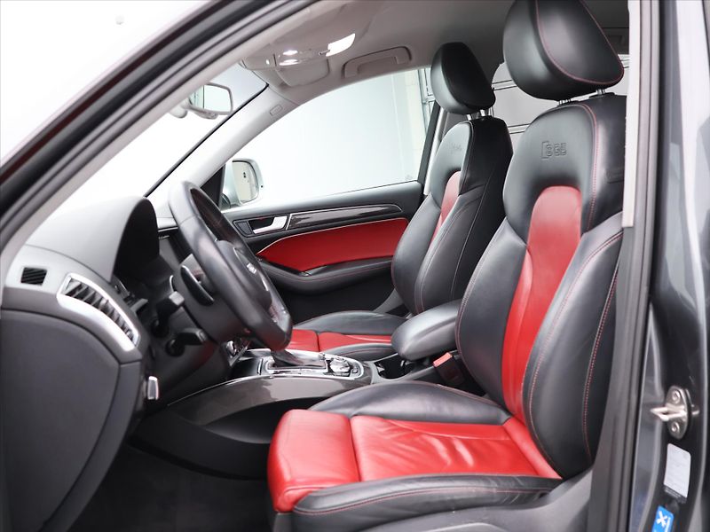Audi SQ5 3,0 BiTDI quattro Tiptronic - fotka 10 z 35