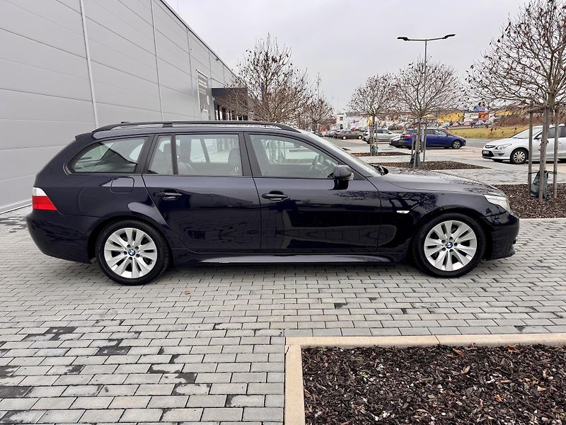 BMW Řada 5 (2005) 530i MANUÁL M-Paket PDC Navi - fotka 4 z 16