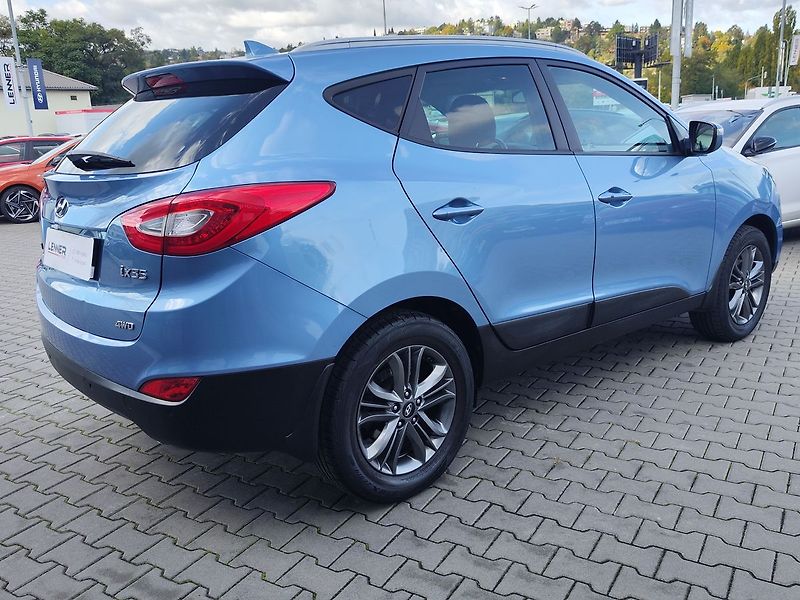 Hyundai ix35 2.0 GDI/122kW Style Navi - fotka 5 z 36
