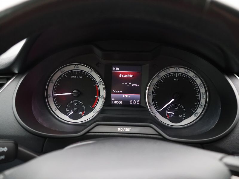 Škoda Octavia 1,8 TSI 132kW Style CZ - fotka 15 z 27