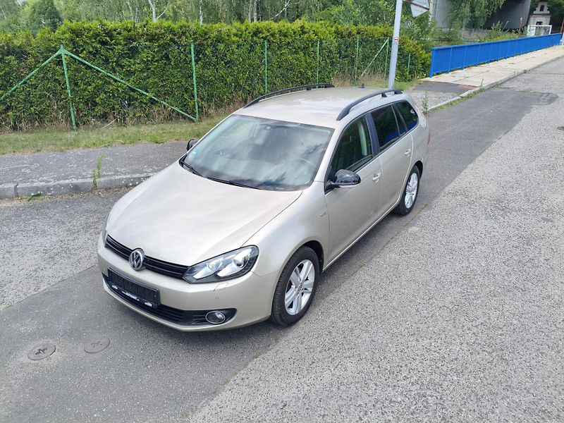 Volkswagen Golf (2013) VI 1,2 TSI Combi 77Kw Match - fotka 11 z 33