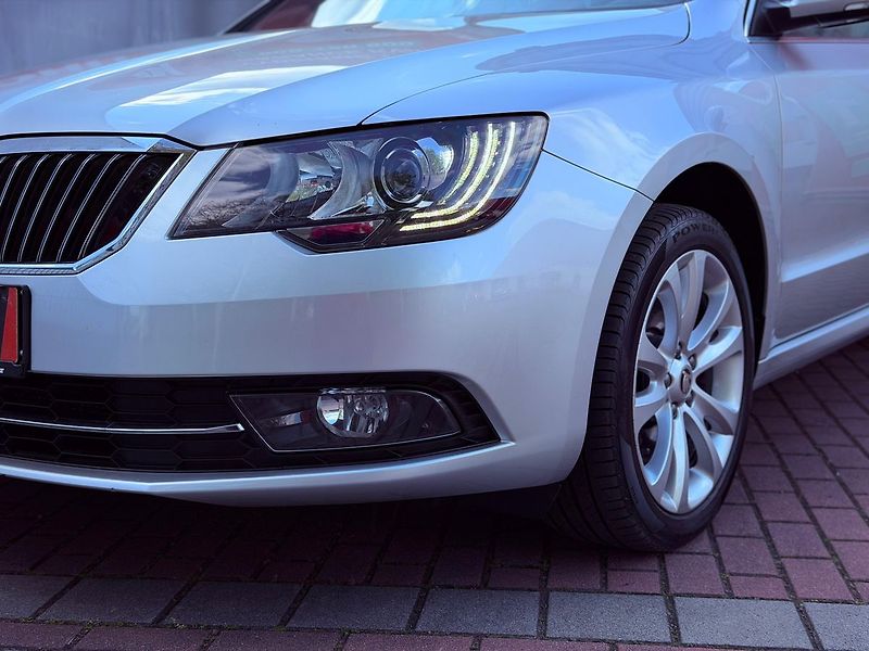 Škoda Superb 2.0 TDi Best of, Navi, 132 tkm - fotka 3 z 29