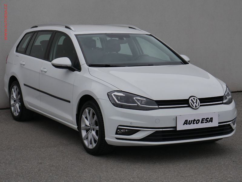 Volkswagen Golf (2019) 1.0 TSi, 2.maj,ČR, Marathon - fotka 1 z 25