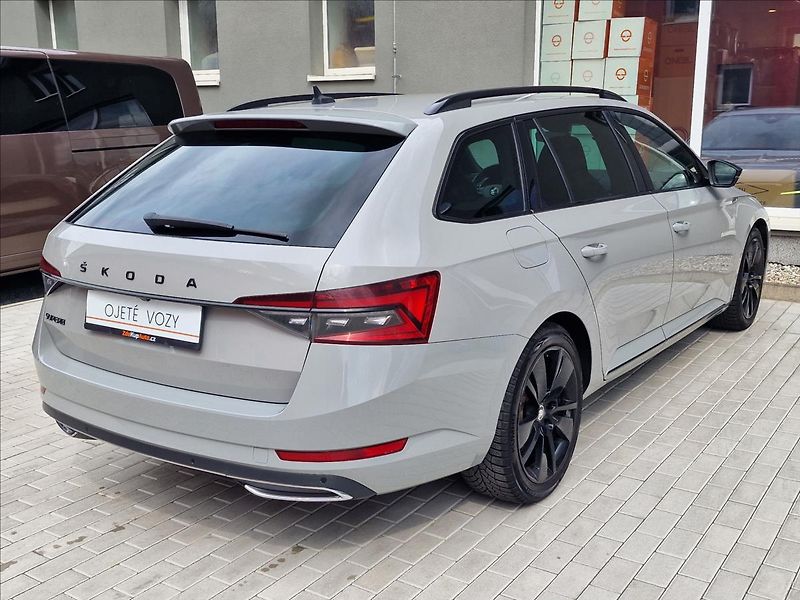 Škoda Superb 2.0TDI 140kW DSG SportLine ,ČR - fotka 10 z 50