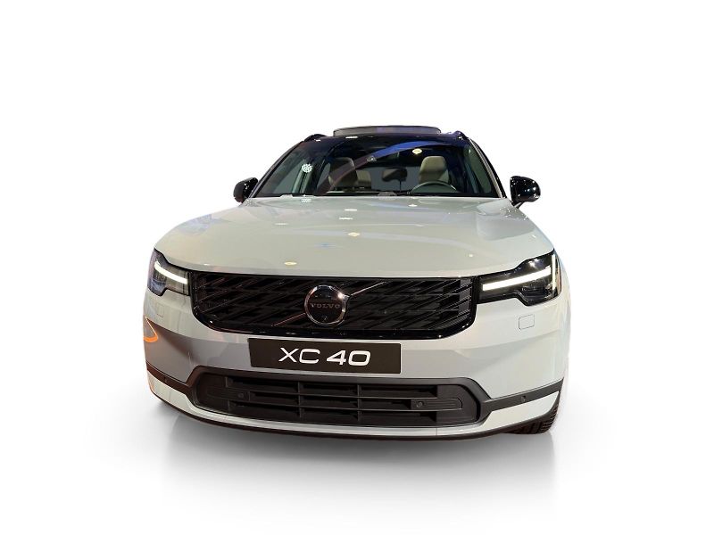 Volvo XC40 (2026)  NEW PLUS LOUNGE PAKET MY27 - fotka 4 z 9
