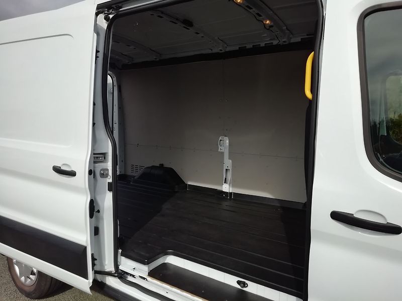 Ford Transit Trend L3 68kWh 198kW RWDTREND3 - fotka 7 z 16