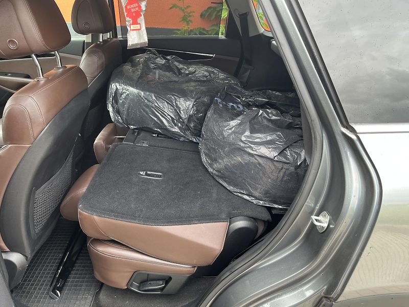 Kia Sorento 2.2 CRDi Platinum 4x4 Automat - fotka 17 z 33
