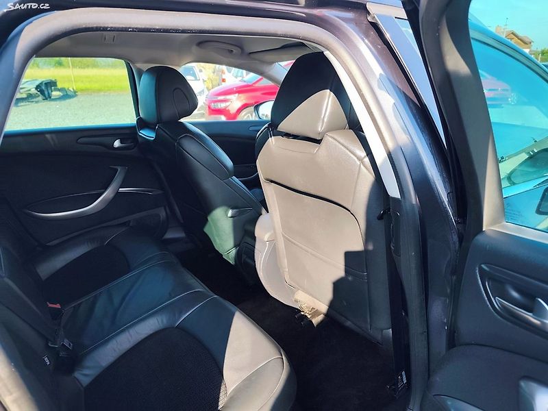 Citroën C5 (2015) - fotka 27 z 33