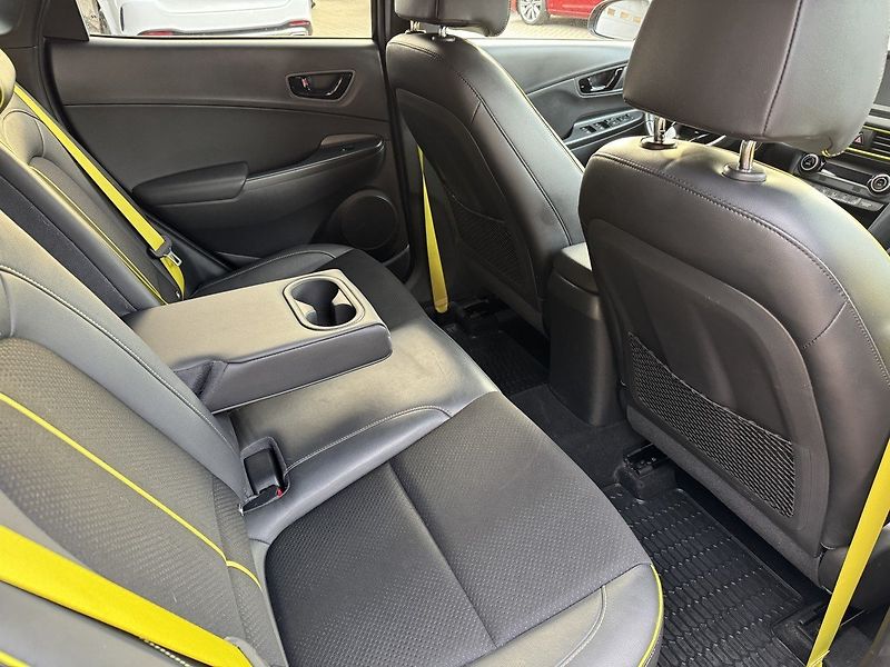 Škoda Fabia (2015) 1.2TSi Digi Klima Tempomat BT - fotka 17 z 48