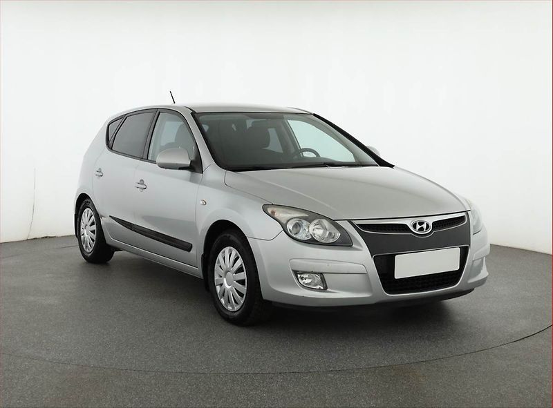 Hyundai i30 (2009) 1.6 CVVT, nová STK, Tažné - fotografie inzerátu