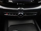 Volvo XC60 (2021) B4 AWD, 4X4,Automat,MHEV,45TKM - náhled 13