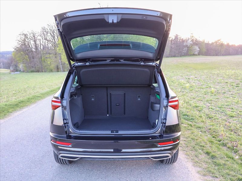 Škoda Karoq 2,0 TDI 4x4 DSG Sportline DPH - fotka 9 z 42