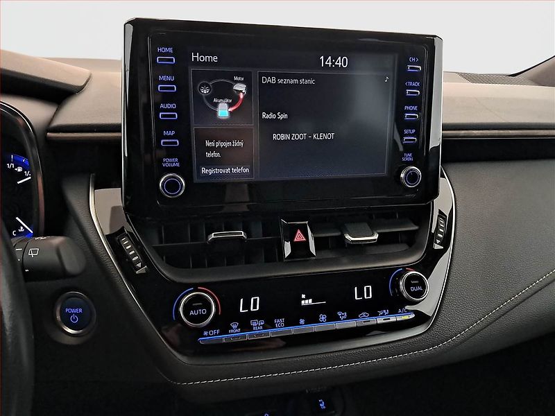 Toyota Corolla (2021) 2.0 Hybrid, Automat - fotka 12 z 17