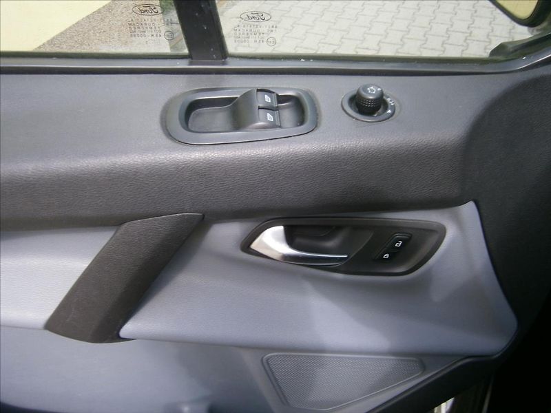 Ford Transit Custom 2,2 TDCI 114 KW 2X ŠOUPAČKY KL - fotka 20 z 20