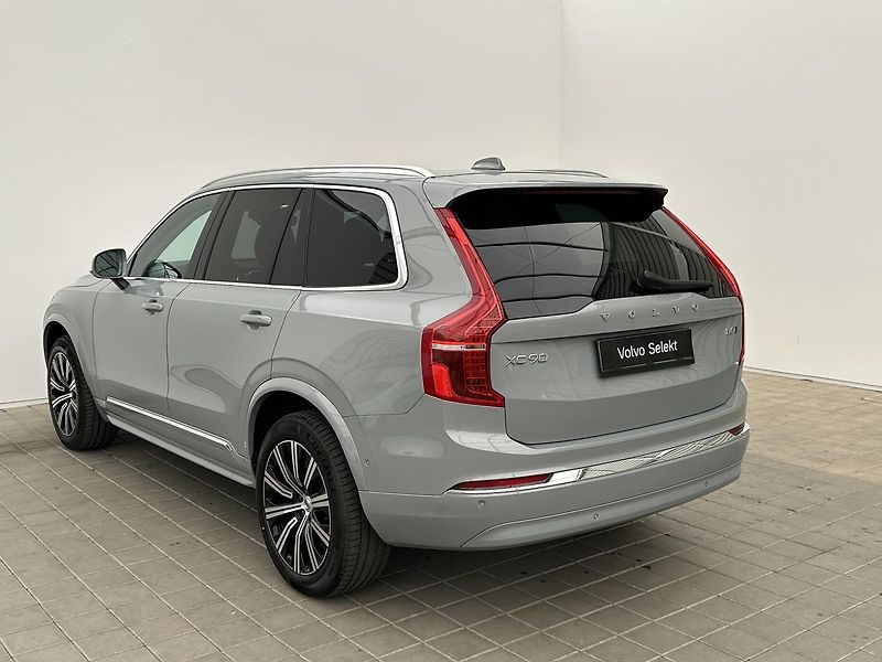 Volvo XC90 2.0  B5 4x4 Plus - fotka 4 z 29