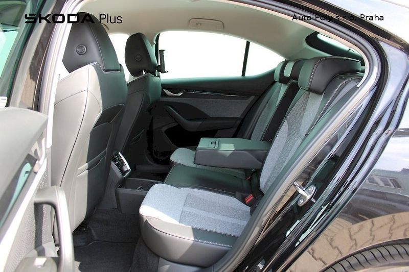 Škoda Octavia (2024) Top Selection 2,0 TDI 110kW DS - fotka 21 z 25