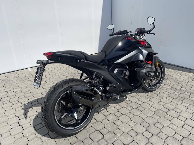 BMW (2026) R 1300 R - fotka 3 z 12