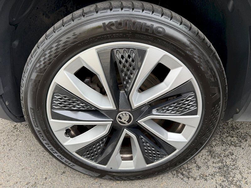 Škoda Karoq (2022) 2.0 TDI 110kW Style Plus Tažné - fotka 35 z 35
