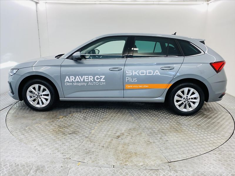 Škoda Scala 1,0 TSI 85kW Top Selection - fotka 3 z 23