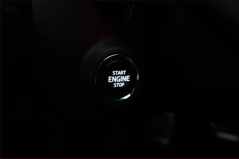 Škoda Octavia (2023) Sportline 2.0 TDI - fotka 19 z 20