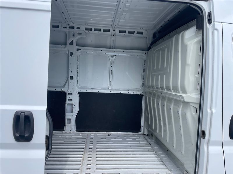 Peugeot Boxer 2,2 BHDi L4H2 - fotka 8 z 11