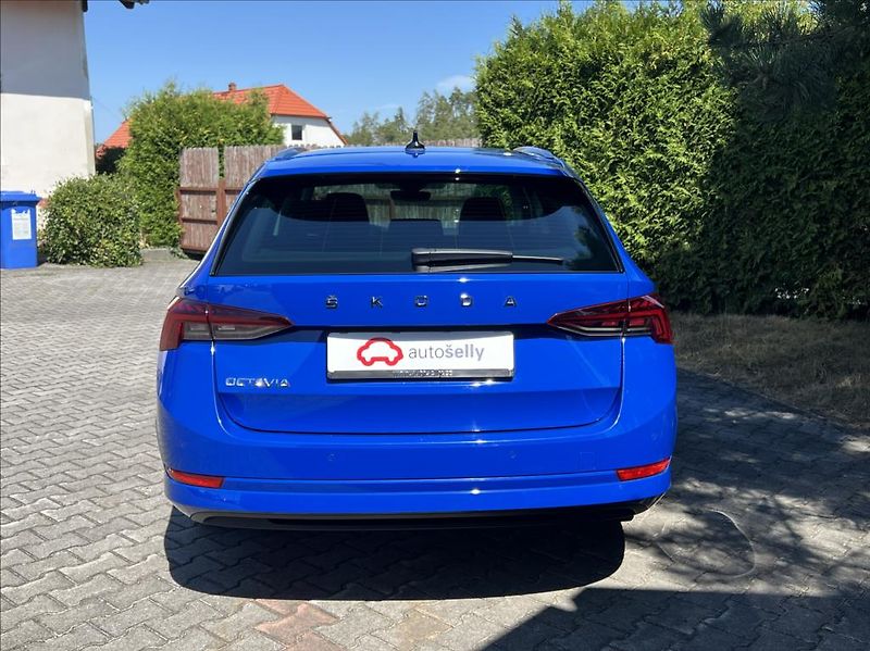 Škoda Octavia 2,0 TDI 110kW Style webasto - fotka 4 z 31