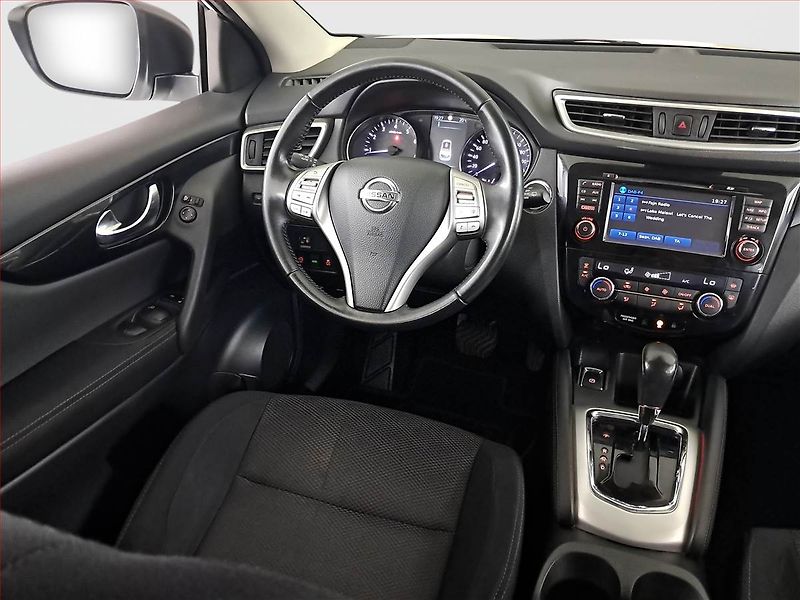 Nissan Qashqai (2017) 1.2 DIG-T, Automat, Navi - fotka 7 z 21