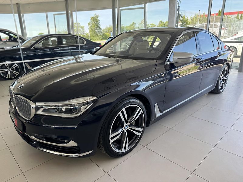 BMW Řada 7 750i xDrive*Laser*NočníVidění - fotka 2 z 47