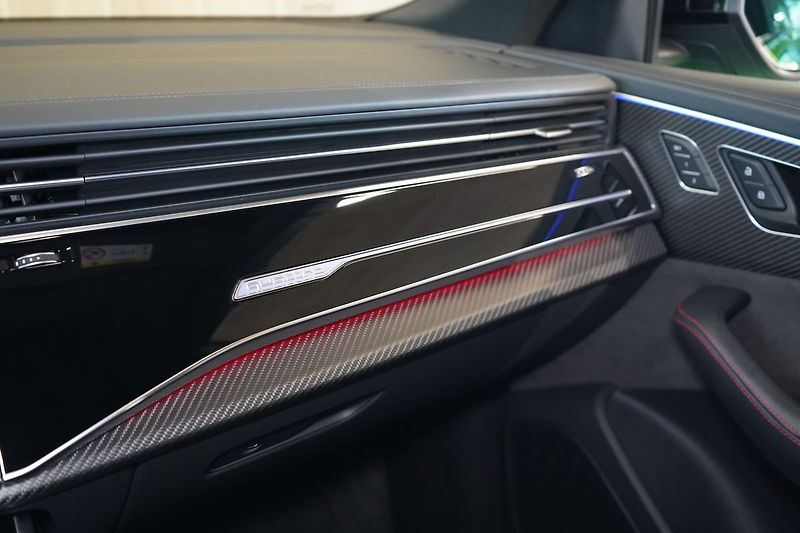 Audi RS Q8 Exclusive, Karbon brzdy, Pano - fotka 43 z 50