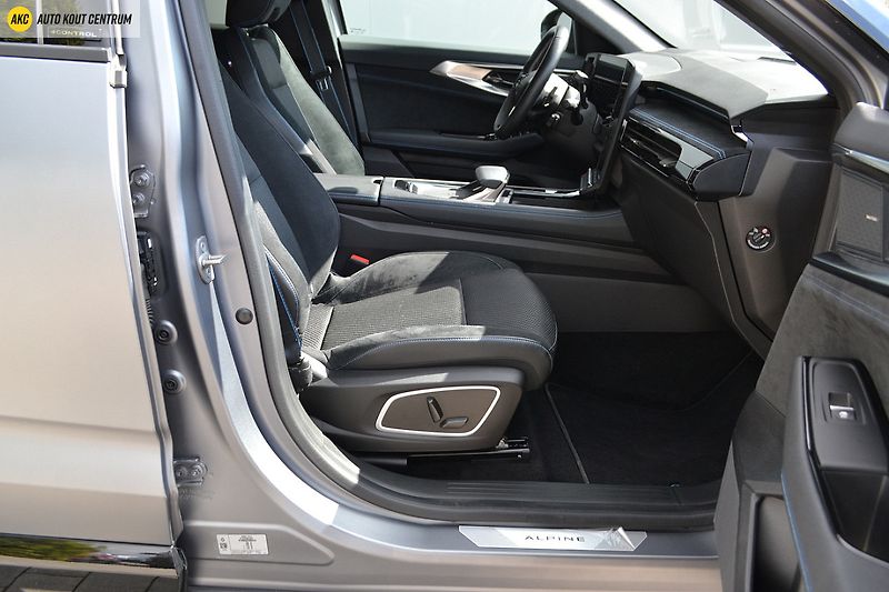 Renault Austral ICONIC ESPRIT ALPINE E-TECH FU - fotka 14 z 67