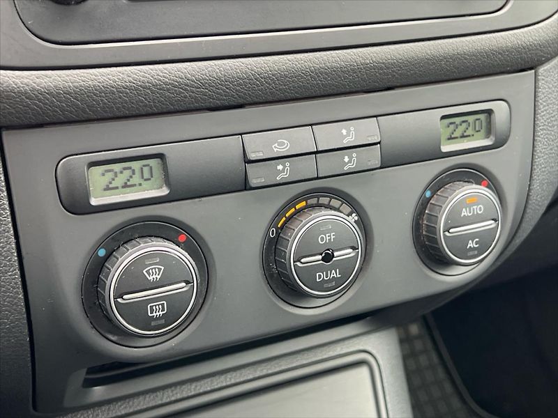 Volkswagen Golf Plus 1,9 TDi 66 kW TRENDLINE - fotka 17 z 23