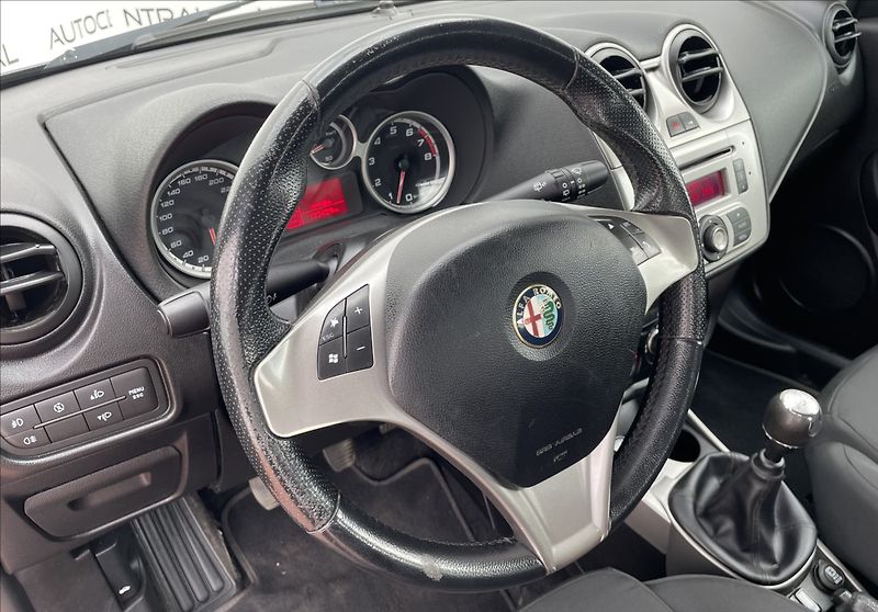 Alfa Romeo MiTo 1,4 i,77kW,Po servisu - fotka 12 z 21