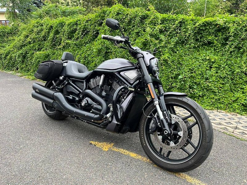 Harley-Davidson VRSCDX Night Rod Special (2016) - fotka 1 z 15