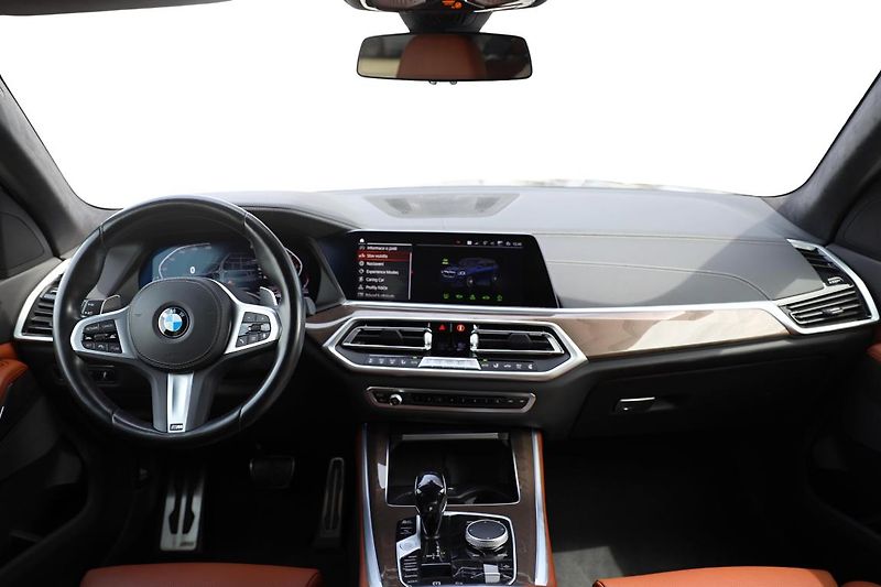 BMW X5 xDrive30d - fotka 11 z 17