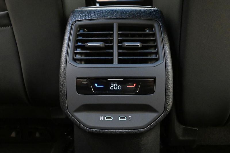Cupra Formentor 2,0 TDI 110kW DSG 4x4 Záruka a - fotka 21 z 31