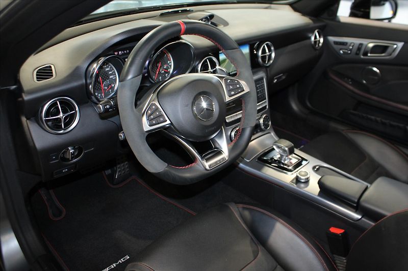 Mercedes-Benz SLC 43 AMG Roadster 287kW/Performa - fotka 16 z 35