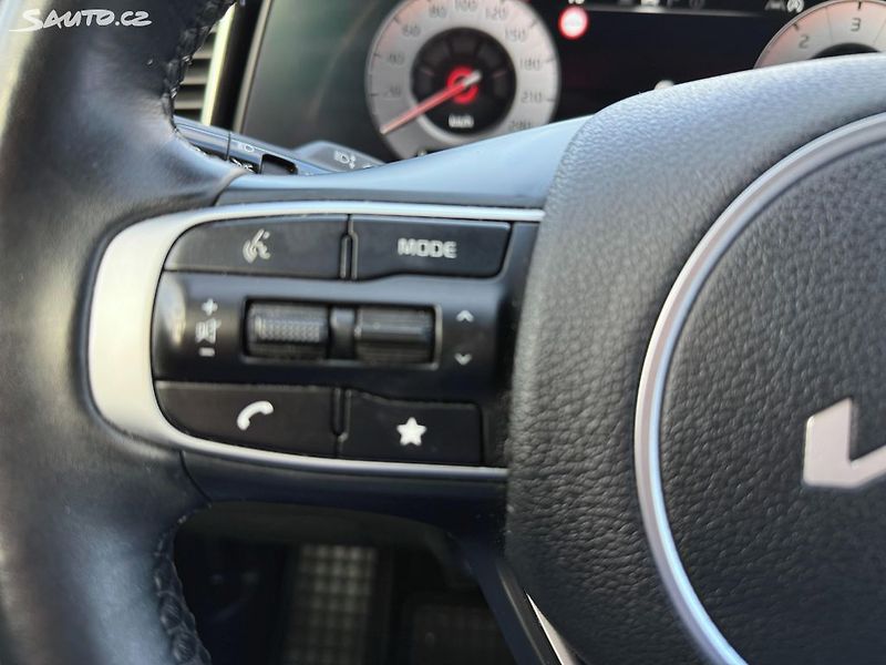 Kia Sportage 1.6 CRDI 100 kW ČR TAŽNÉ - fotka 20 z 41