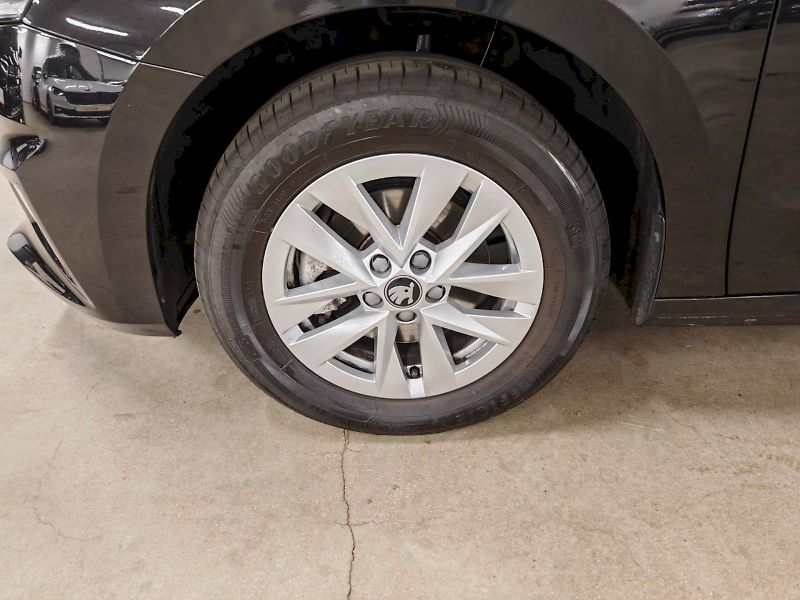 Škoda Fabia (2025) 1.0 TSI 85 kW Top Selection - fotka 28 z 28
