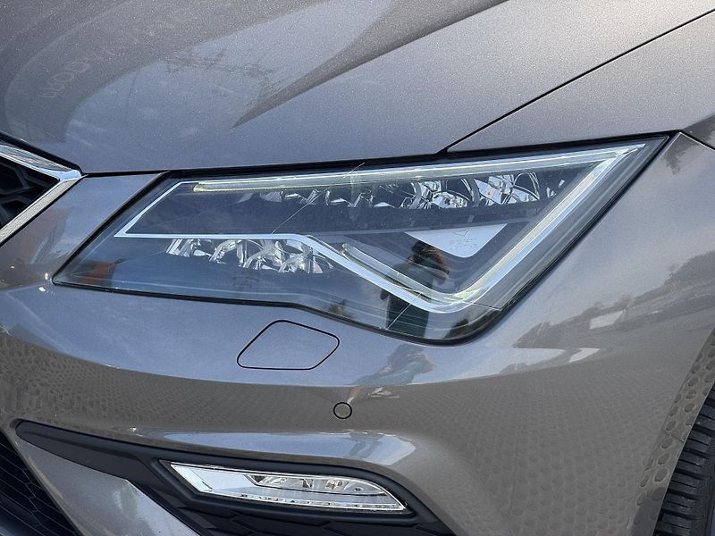 Seat Leon (2017) 1.4 TSi 92kW MAN FR, NAVI - fotka 38 z 48