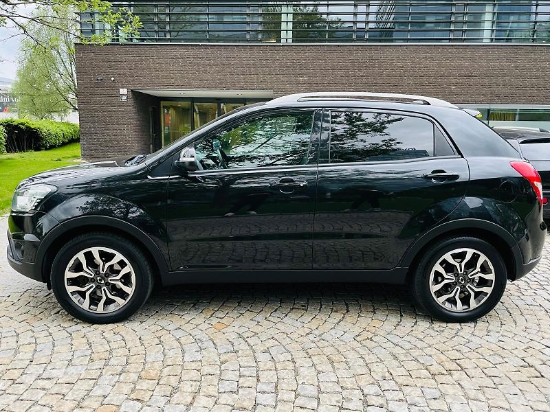 SsangYong Korando 2.2TD 4x4 MANUÁL 1.MAJ TAŽNÉ - fotka 20 z 50