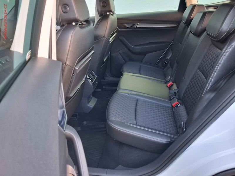 Škoda Karoq (2017) 2.0TDI 4x4, ČR, DSG, navi - fotka 10 z 18