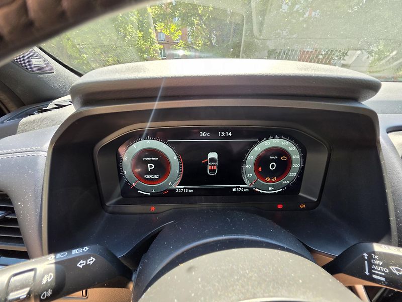 Nissan Qashqai (2024) NISSAN QASHQAI 1,3DIG-T TEKNA - fotka 15 z 20
