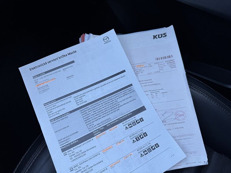 Mazda CX-5 (2018) 2.0 G-165 AWD LED Bose Kamera - fotka 27 z 50