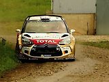 Kris Meeke útočil na stupně vítězů a po zaváhání Latvaly dokonce i na vítězství. Ale i on měl v neděli ráno nehodu a ze soutěže odstoupil.