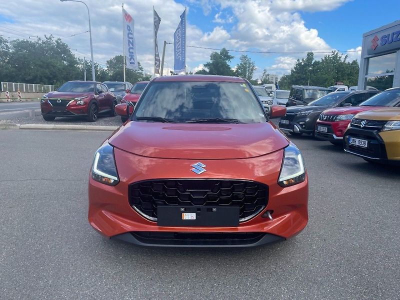 Suzuki Swift Premium 1,2 DualJet automat - fotka 2 z 9
