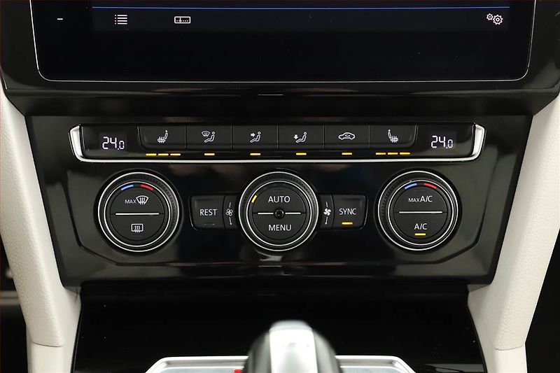 Volkswagen Arteon (2018) Elegance 2.0 BiTDI 4Motion - fotka 12 z 20
