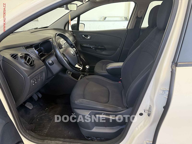 Renault Captur (2016) 1.2 TCe, ČR, AC, temp - fotka 3 z 3