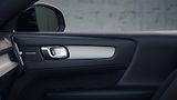 Volvo XC40 (2026) B3 BLACK EDITION PLUS AUT - náhled 11