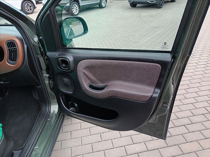Fiat Panda 1,3 JTD,70KW,4X4,KLIMA  CROSS - fotka 23 z 43